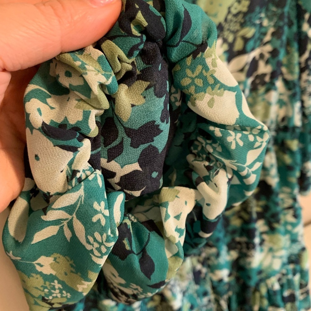Lovely Melanie Lyne Green floral button up dress - Picture 8 of 9